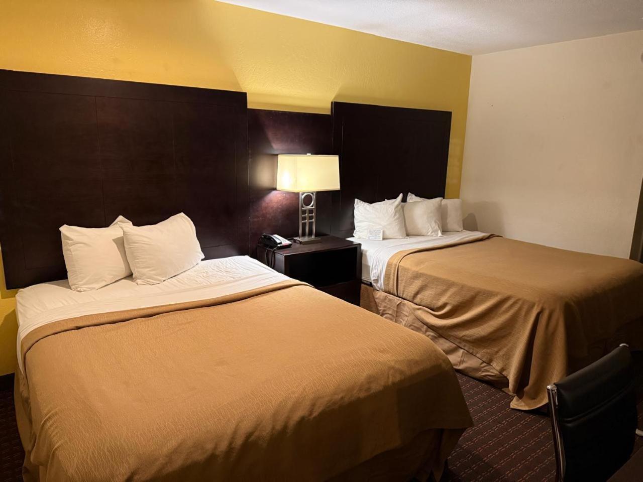 Hollister Inn Экстерьер фото