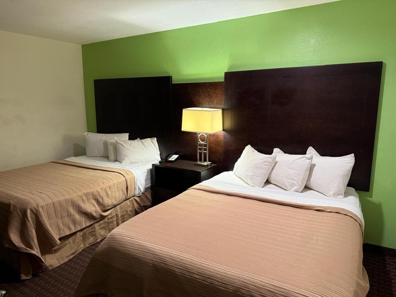 Hollister Inn Экстерьер фото